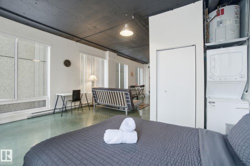 509 10024 Jasper Avenue, Edmonton, AB - Indoor