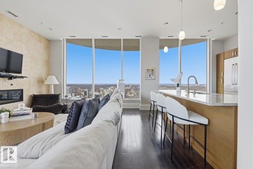 3502 10152 104 Street, Edmonton, AB - Indoor