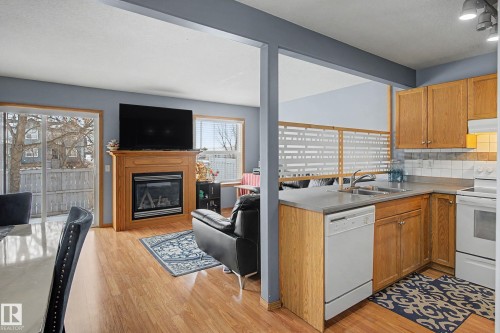 79 16823 84 Street, Edmonton, AB - Indoor With Fireplace