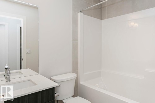 3 Clichy Close, St. Albert, AB - Indoor Photo Showing Bathroom
