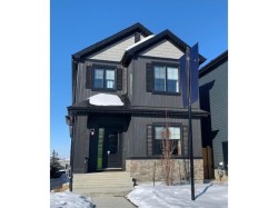3 Clichy Close  St. Albert, AB T8T 2E3