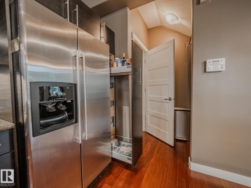 8306 108 Street, Edmonton, AB - Indoor