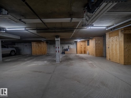 8306 108 Street, Edmonton, AB - Indoor Photo Showing Garage