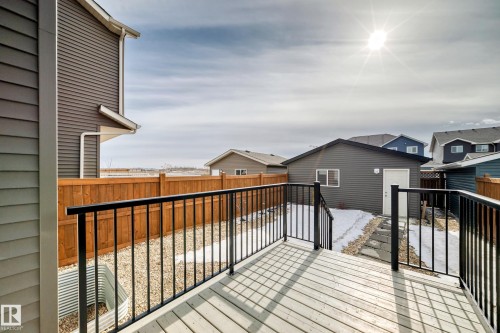 4005 Hawthorn Link Link, Edmonton, AB - Outdoor With Exterior