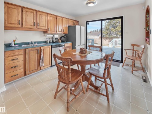 10928 36A Avenue, Edmonton, AB - Indoor