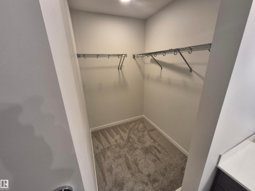 1184 South Creek Wynd, Stony Plain, AB - Indoor With Storage