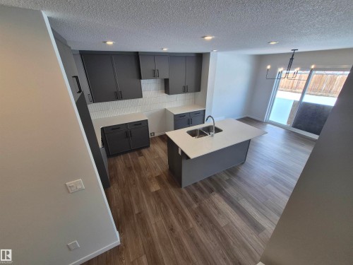 1184 South Creek Wynd, Stony Plain, AB - Indoor
