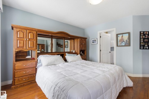 25 Briarwood Point(E), Stony Plain, AB - Indoor Photo Showing Bedroom