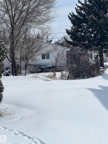 5405 47 Street, Stony Plain, AB 