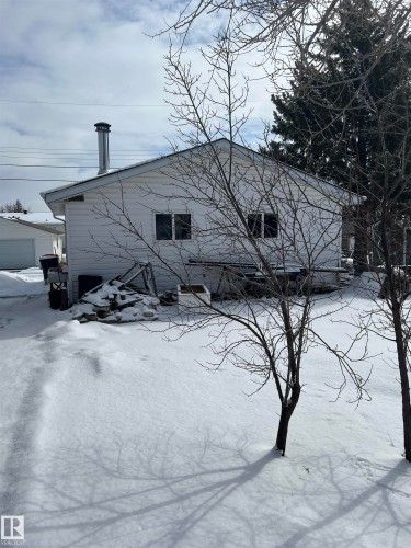 5405 47 Street, Stony Plain, AB 