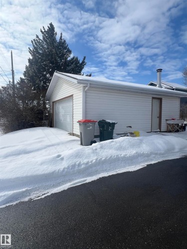 5405 47 Street, Stony Plain, AB 