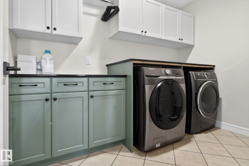 924 173 Street, Edmonton, AB - Indoor Photo Showing Laundry Room