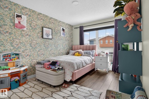 924 173 Street, Edmonton, AB - Indoor Photo Showing Bedroom