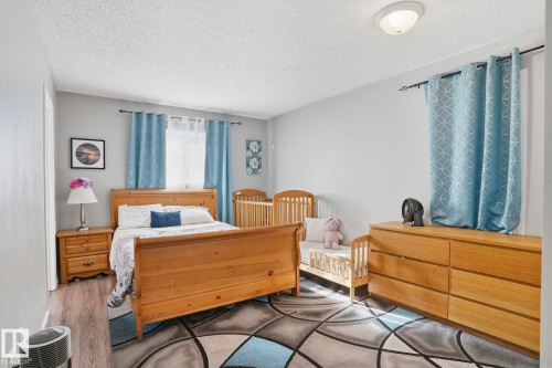 18727 80 Avenue, Edmonton, AB - Indoor Photo Showing Bedroom