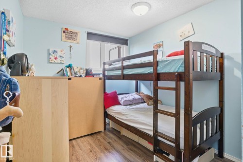 18727 80 Avenue, Edmonton, AB - Indoor Photo Showing Bedroom