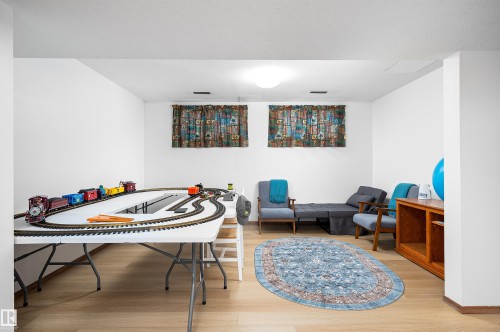 5215 49 Avenue, Onoway, AB - Indoor Photo Showing Dining Room