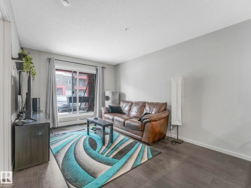 131 344 Windermere Road, Edmonton, AB - Indoor Photo Showing Living Room