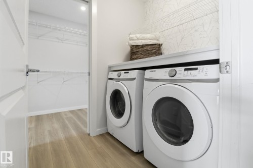 10 Prospect Place, Spruce Grove, AB - Indoor Photo Showing Laundry Room