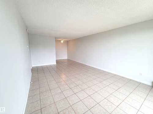 804 9028 Jasper Avenue, Edmonton, AB - Indoor Photo Showing Other Room