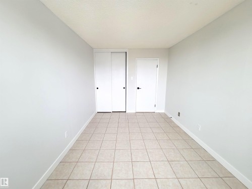 804 9028 Jasper Avenue, Edmonton, AB - Indoor Photo Showing Other Room