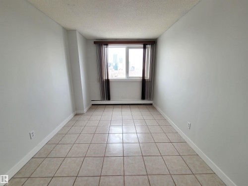 804 9028 Jasper Avenue, Edmonton, AB - Indoor Photo Showing Other Room