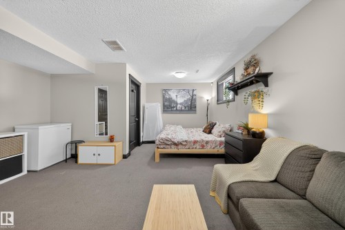 43 903 Rutherford Road, Edmonton, AB - Indoor Photo Showing Bedroom