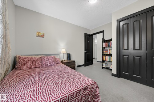 43 903 Rutherford Road, Edmonton, AB - Indoor Photo Showing Bedroom