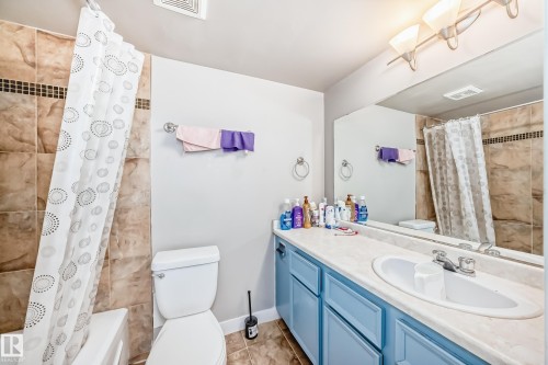 305 12841 65 Street, Edmonton, AB - Indoor Photo Showing Bathroom