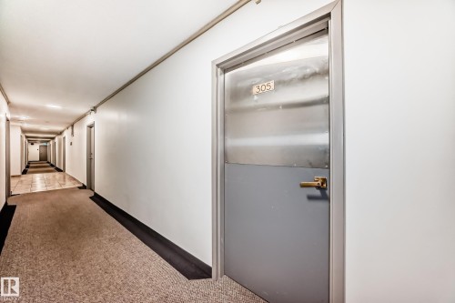 305 12841 65 Street, Edmonton, AB - Indoor Photo Showing Other Room