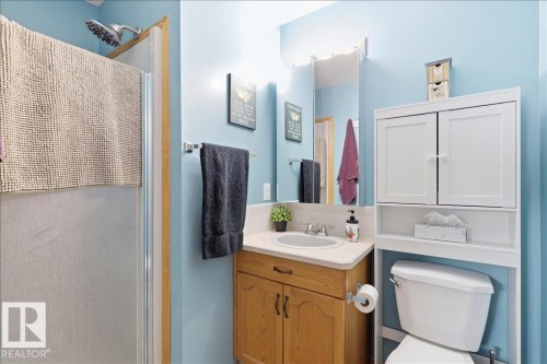 228 Parkside Drive, Wetaskiwin, AB - Indoor Photo Showing Bathroom