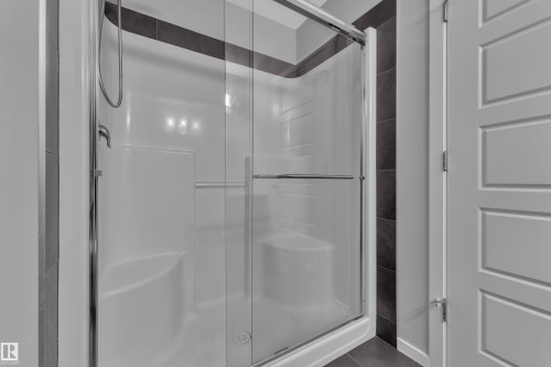 2611 Price Common, Edmonton, AB - Indoor Photo Showing Bathroom