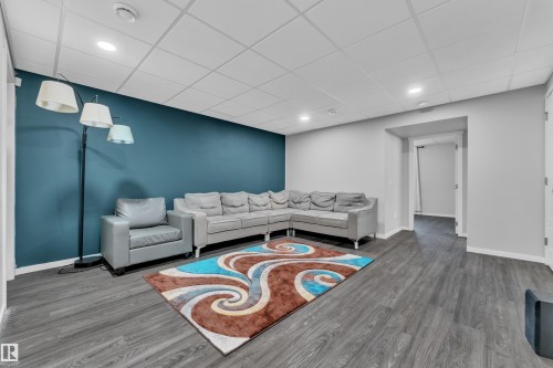 2611 Price Common, Edmonton, AB - Indoor