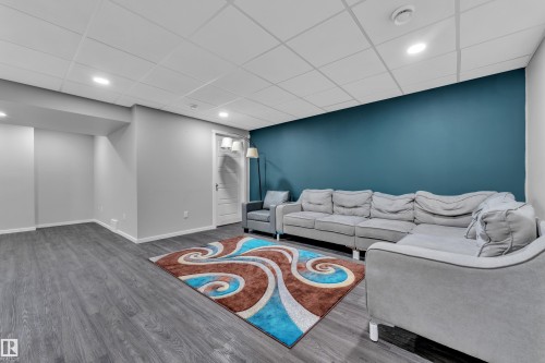 2611 Price Common, Edmonton, AB - Indoor