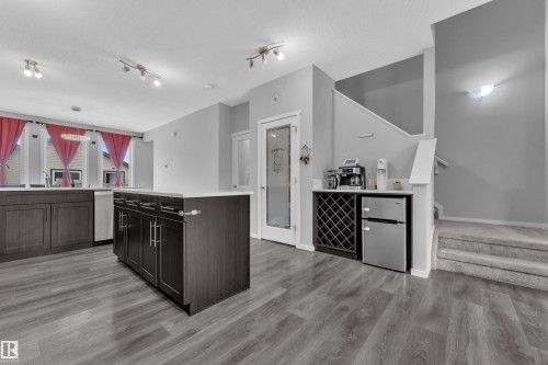2611 Price Common, Edmonton, AB - Indoor