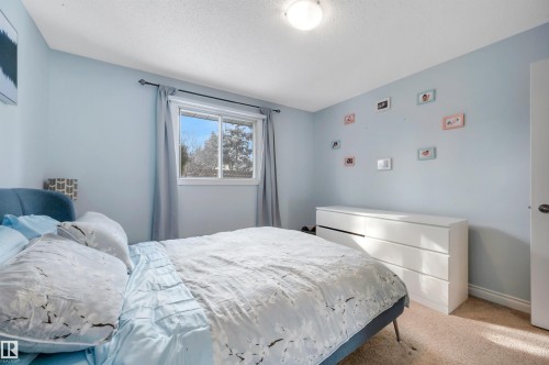 34 Walden Crescent, St. Albert, AB - Indoor Photo Showing Bedroom