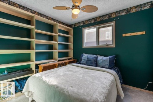 53 Dayton Crescent, St. Albert, AB - Indoor Photo Showing Bedroom