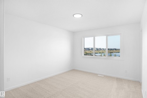 21 1430 Aster Way, Edmonton, AB - Indoor Photo Showing Other Room