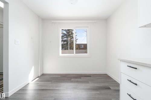 129 Londonderry Square, Edmonton, AB - Indoor Photo Showing Other Room