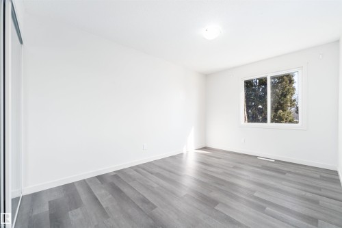 129 Londonderry Square, Edmonton, AB - Indoor Photo Showing Other Room