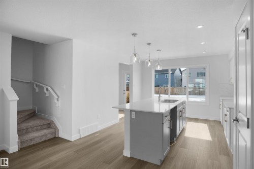 7351 181 Avenue, Edmonton, AB - Indoor Photo Showing Kitchen With Upgraded Kitchen