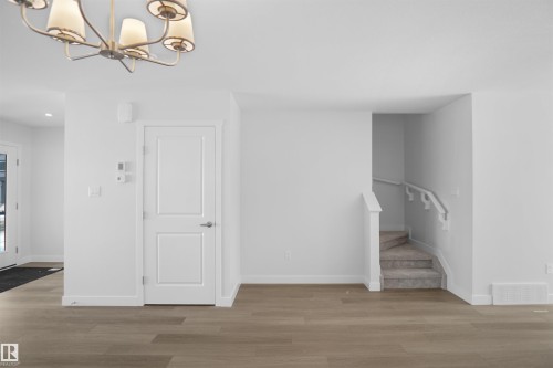 7351 181 Avenue, Edmonton, AB - Indoor Photo Showing Other Room