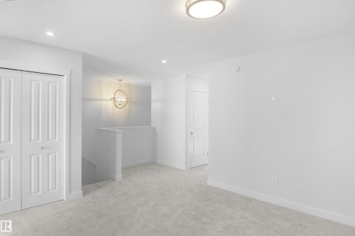 7351 181 Avenue, Edmonton, AB - Indoor Photo Showing Other Room