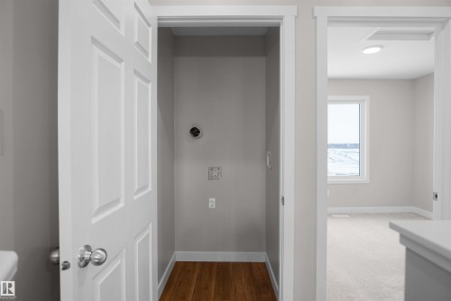 5135 River'S Edge Way, Edmonton, AB - Indoor Photo Showing Other Room