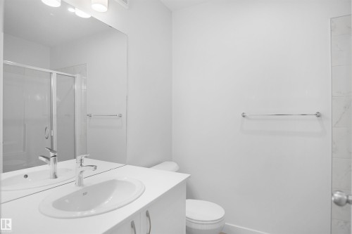 5133 River'S Edge Way, Edmonton, AB - Indoor Photo Showing Bathroom