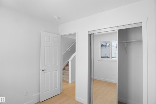 5133 River'S Edge Way, Edmonton, AB - Indoor Photo Showing Other Room