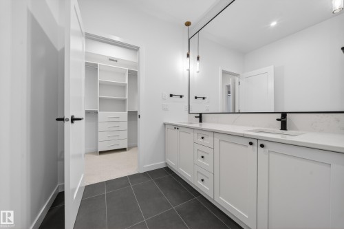 301 7459 May Common, Edmonton, AB - Indoor