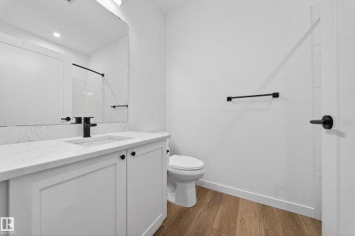 301 7459 May Common, Edmonton, AB - Indoor Photo Showing Bathroom