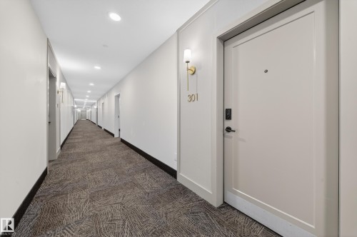 301 7459 May Common, Edmonton, AB - Indoor Photo Showing Other Room
