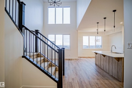 1019 14 Avenue, Edmonton, AB - Indoor Photo Showing Other Room