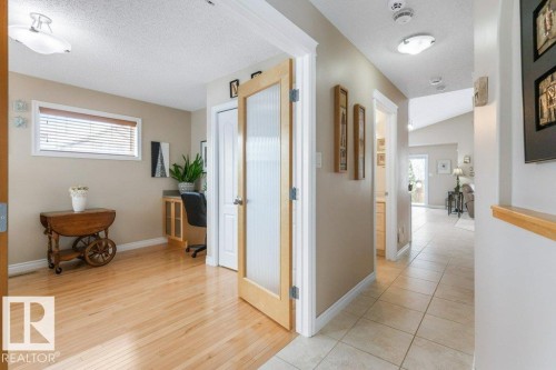 6712 Speaker Place, Edmonton, AB - Indoor Photo Showing Other Room